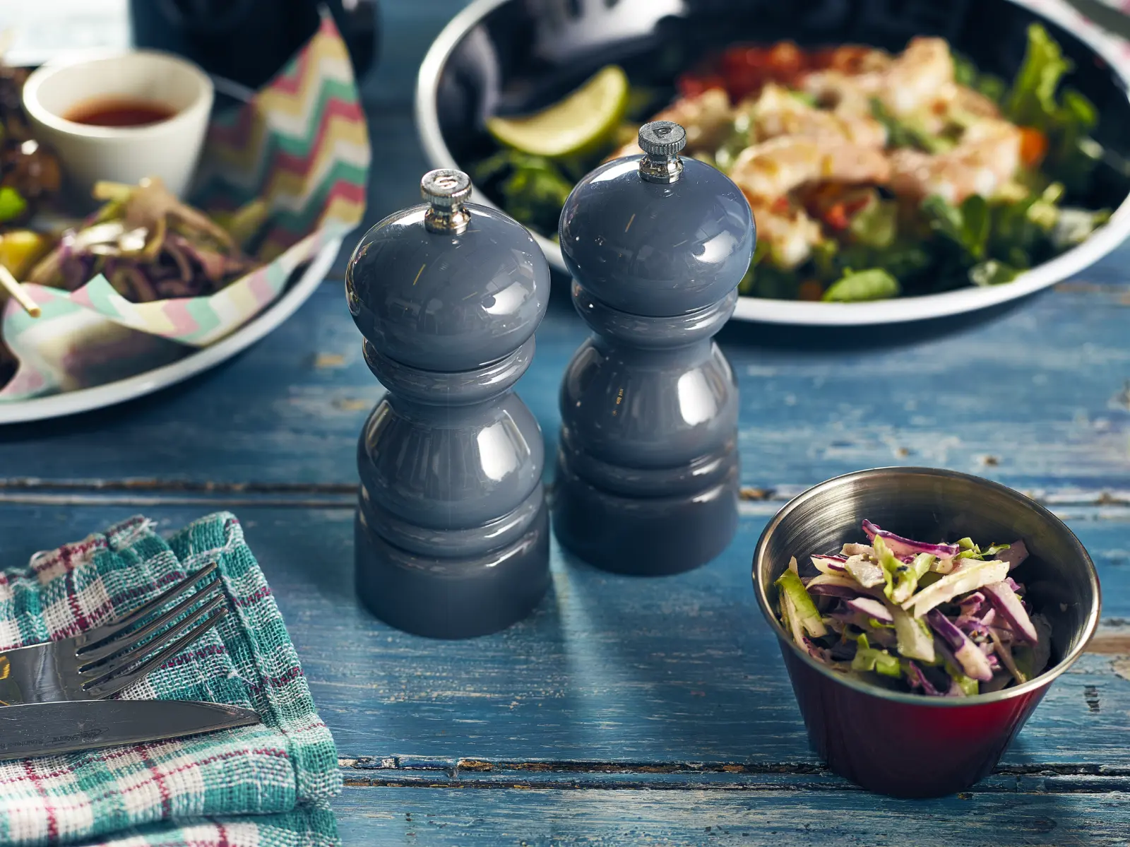 Genware Salt Or Pepper Grinder Grey 12.7cm - Image 3