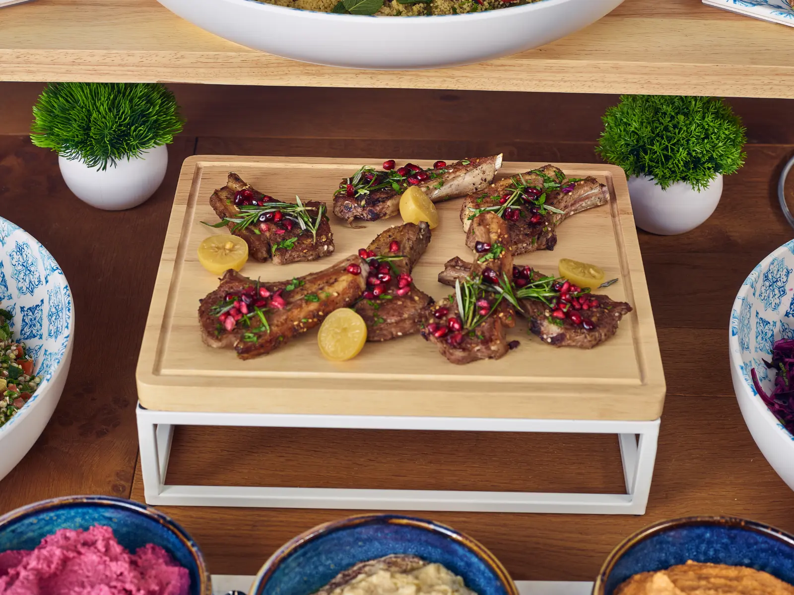 Genware FSC 100% Hevea Wood Serving Board GN 1/2 - Image 2