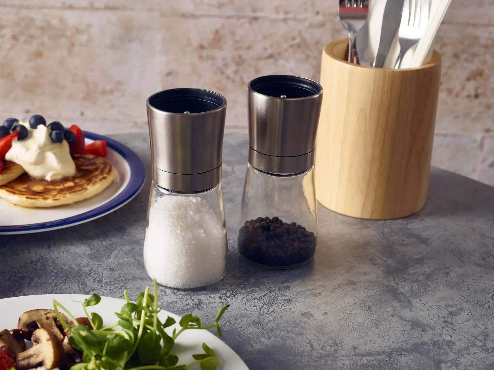 GenWare Inverted Salt/ Pepper Grinder 13cm - Image 2