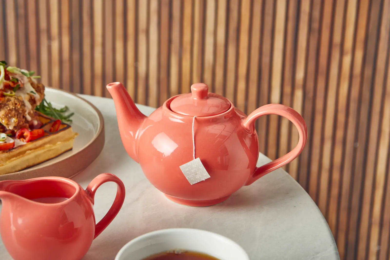 GenWare Porcelain Coral Teapot 45cl/ 15.75oz - Image 3