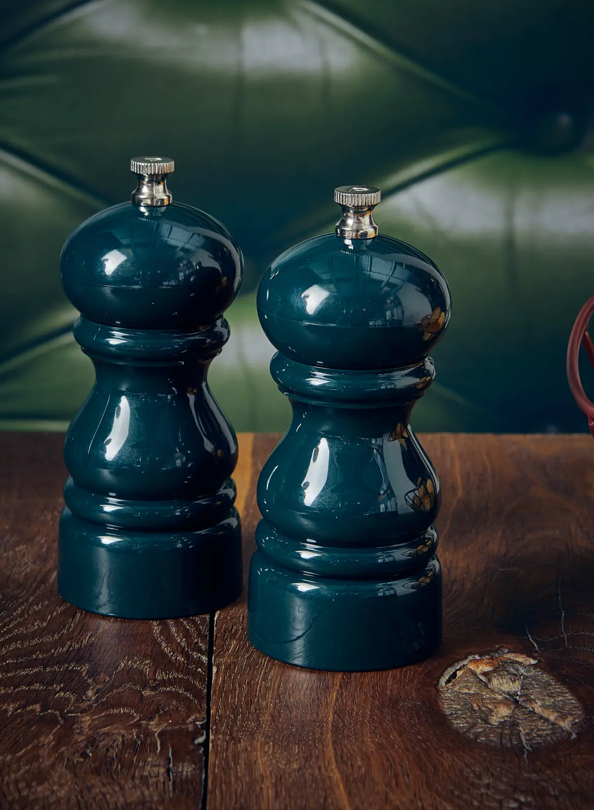 GenWare Salt Or Pepper Grinder Dark Green 12.7cm - Image 3