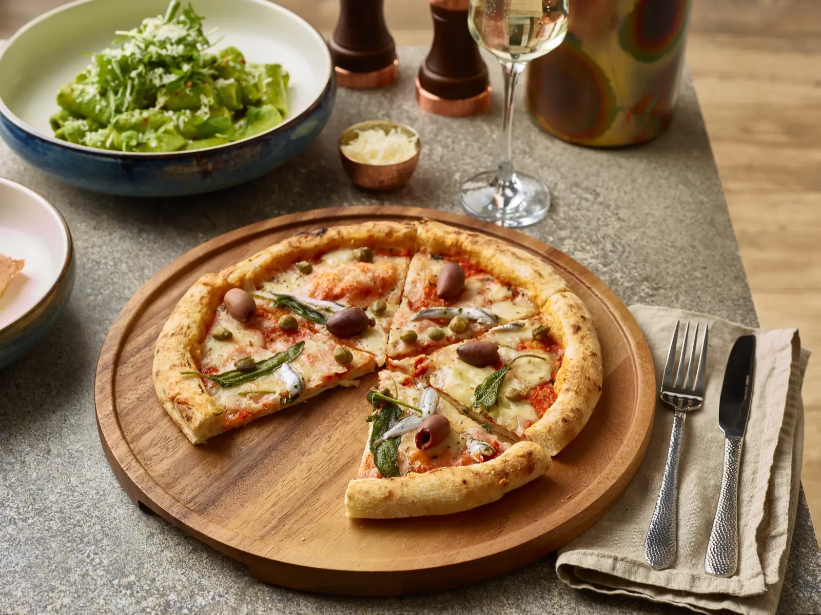 GenWare Acacia Wood Pizza Board 33cm - Image 2