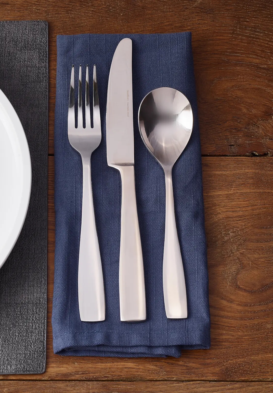 Genware Square Dessert Spoon 18/0 (Dozen) - Image 2