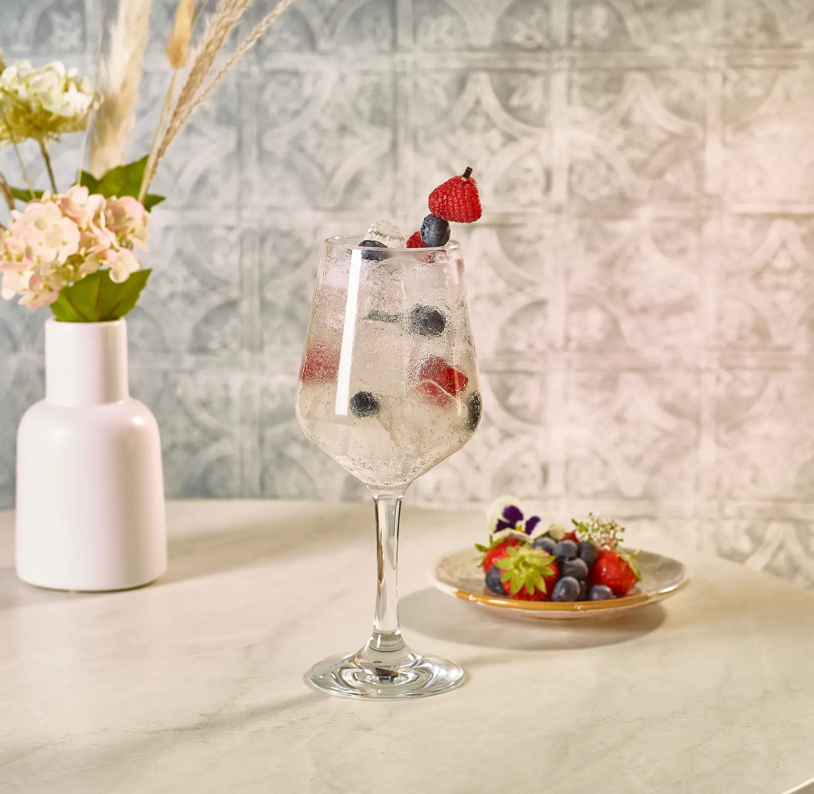 Harmony Polycarbonate Wine Glass 38cl/ 13.4oz - Image 2