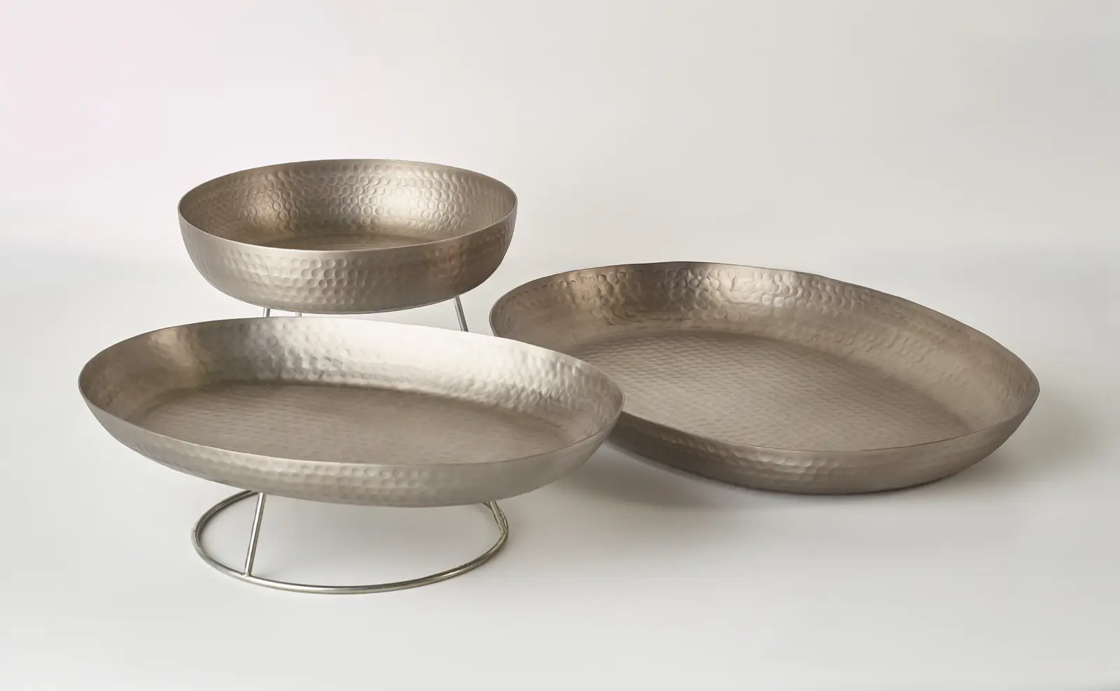 GenWare Vintage Hammered Aluminium Platter 44cm - Image 3