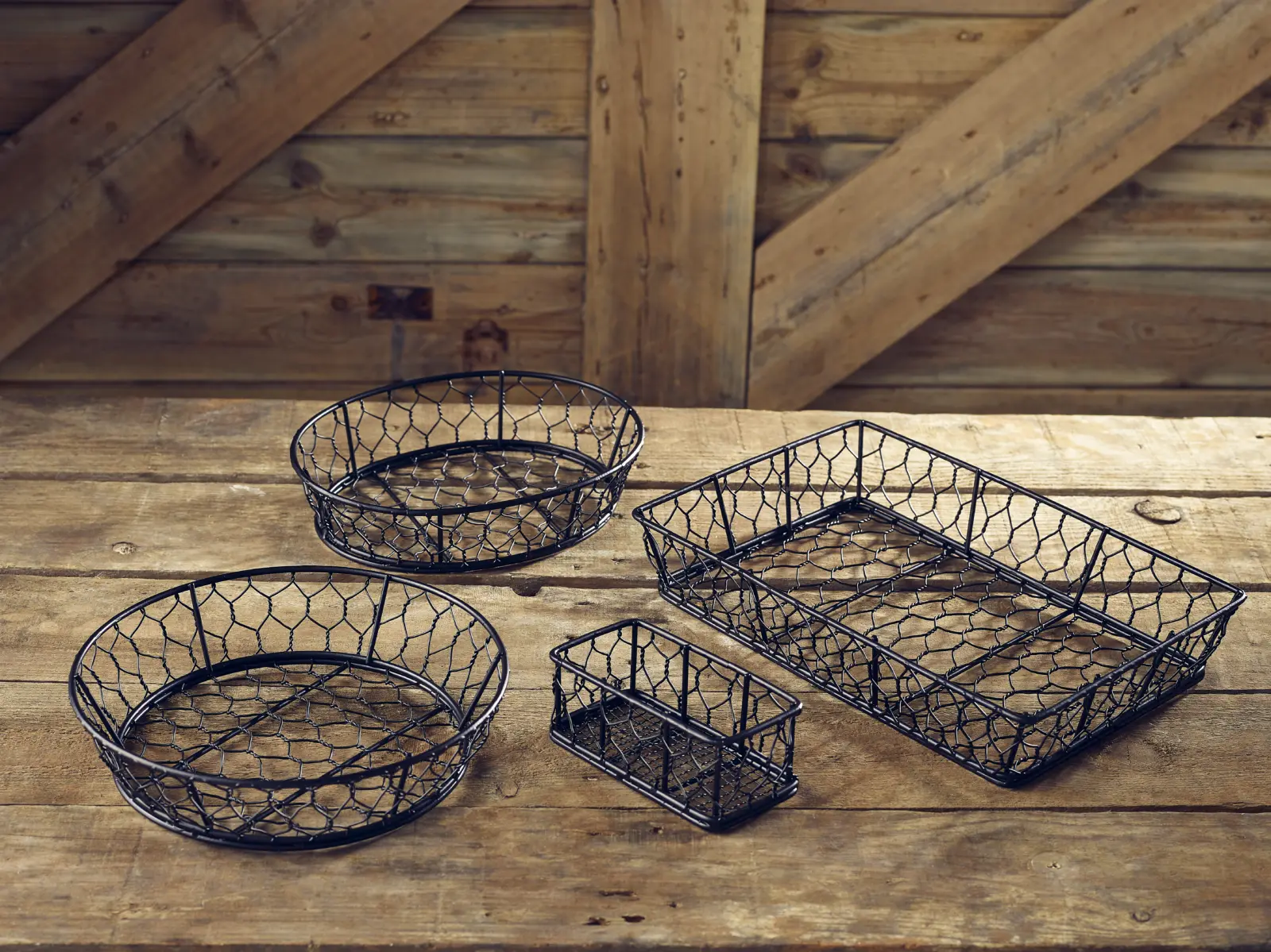 Genware Rectangular Black Wire Basket 14 x 7 x 5.5cm - Image 3