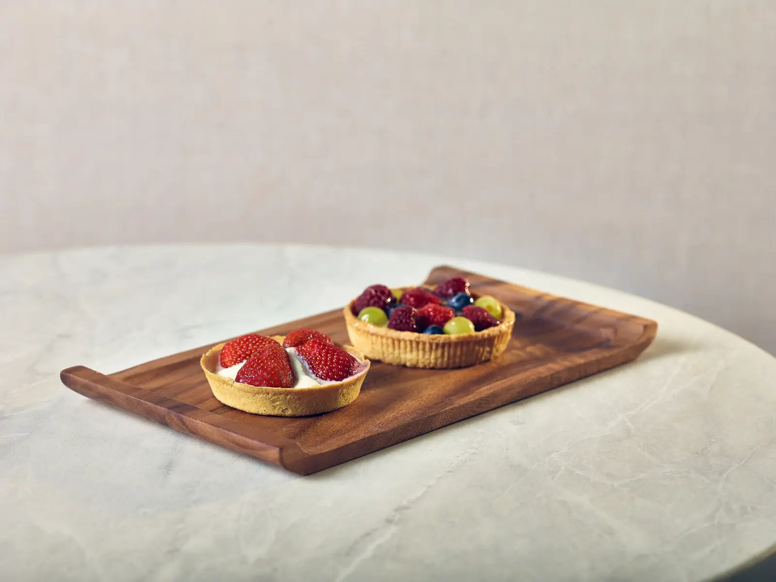 Acacia Wood Serving Platter 33 x 17.5 x 2cm - Image 4